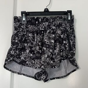 Lululemon Size 4 Shorts
